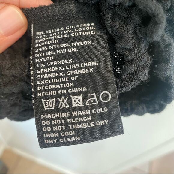 Lea & Viola Anthropologie puff short sleeve textured crop top Black stretchy S - Picture 7 of 9